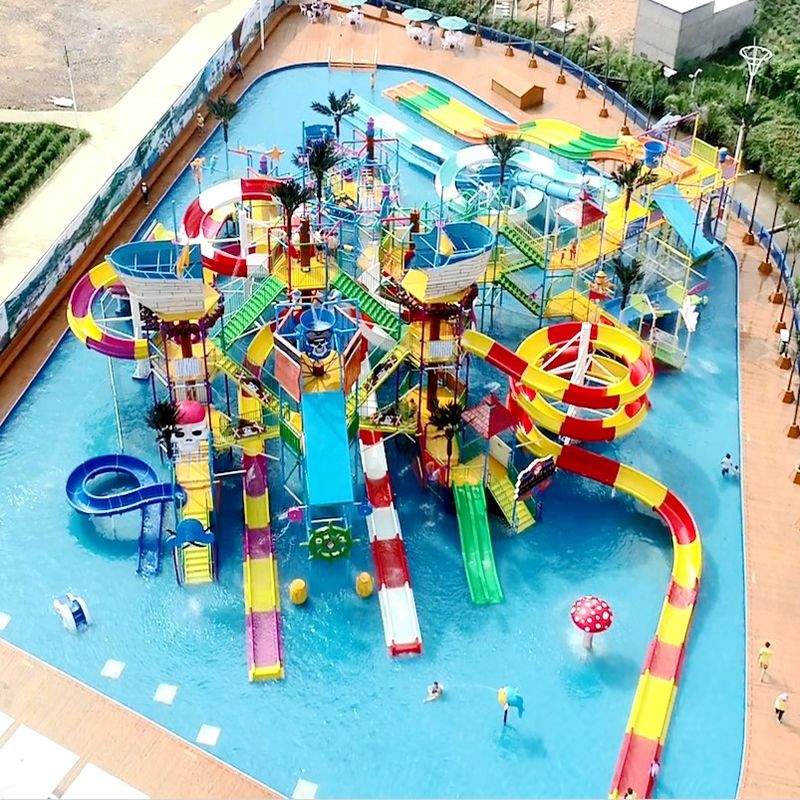 Servicio OEM Equipo de juegos acuáticos coloridos para niños adultos