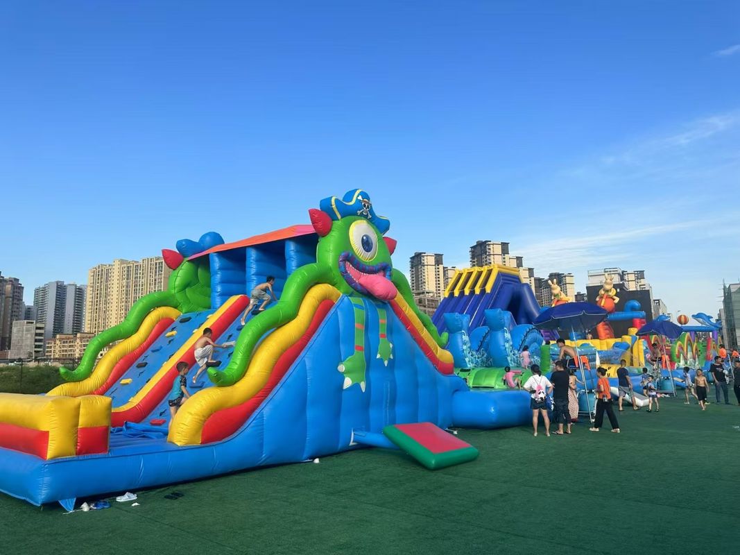 Alianza Inflable Jardín de juegos Casa de salto Deslizamiento de agua Niños Castillos de salto Casa de salto de agua inflable Fo