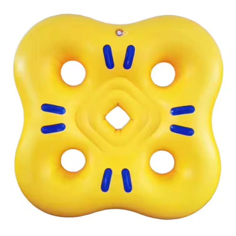 Alta durabilidad accesorios inflables para parques acuáticos Color personalizado