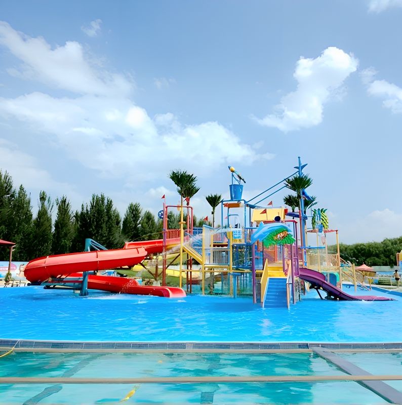 Parque de juegos de fibra de vidrio con refuerzo de acero para entretenimiento en hoteles